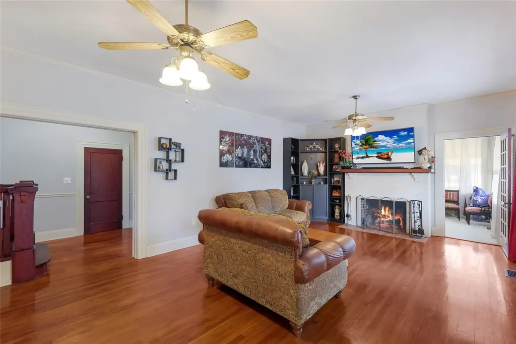 904 W 22nd Street W Bradenton FL 34205