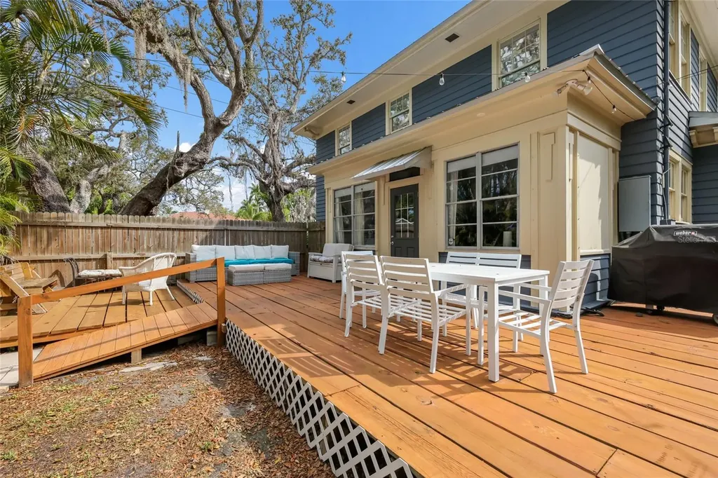904 W 22nd Street W Bradenton FL 34205