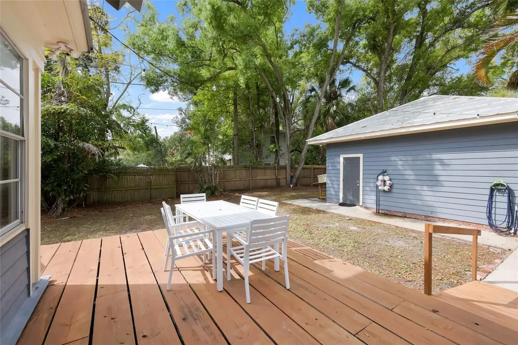 904 W 22nd Street W Bradenton FL 34205