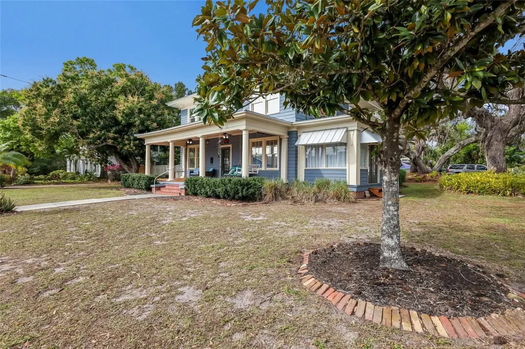 904 W 22nd Street W Bradenton FL 34205