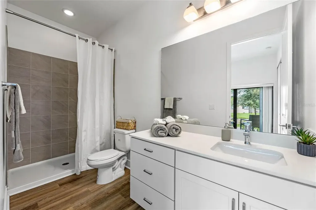 52 W Harding Street Orlando FL 32806