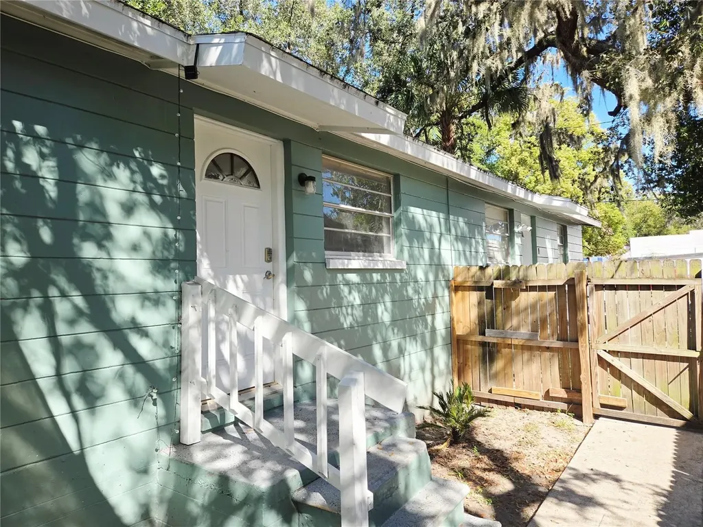 8204 N 13th Street Tampa FL 33604