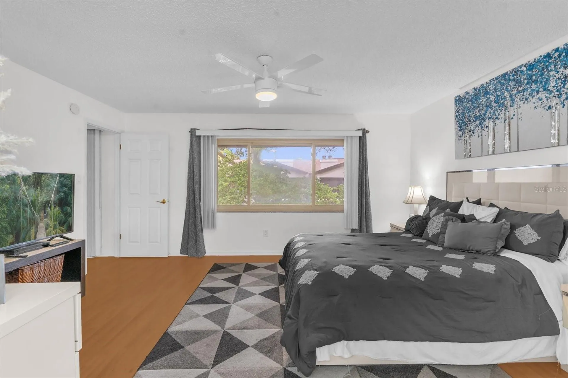 7 Escondido Circle Altamonte Springs FL 32701