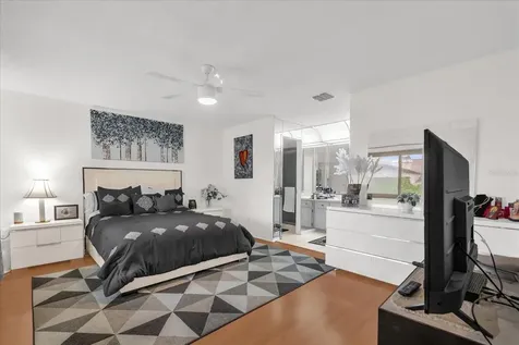 7 Escondido Circle Altamonte Springs FL 32701