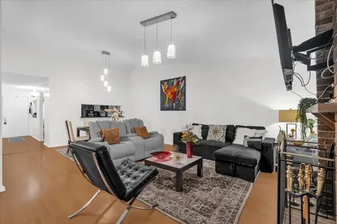 7 Escondido Circle Altamonte Springs FL 32701