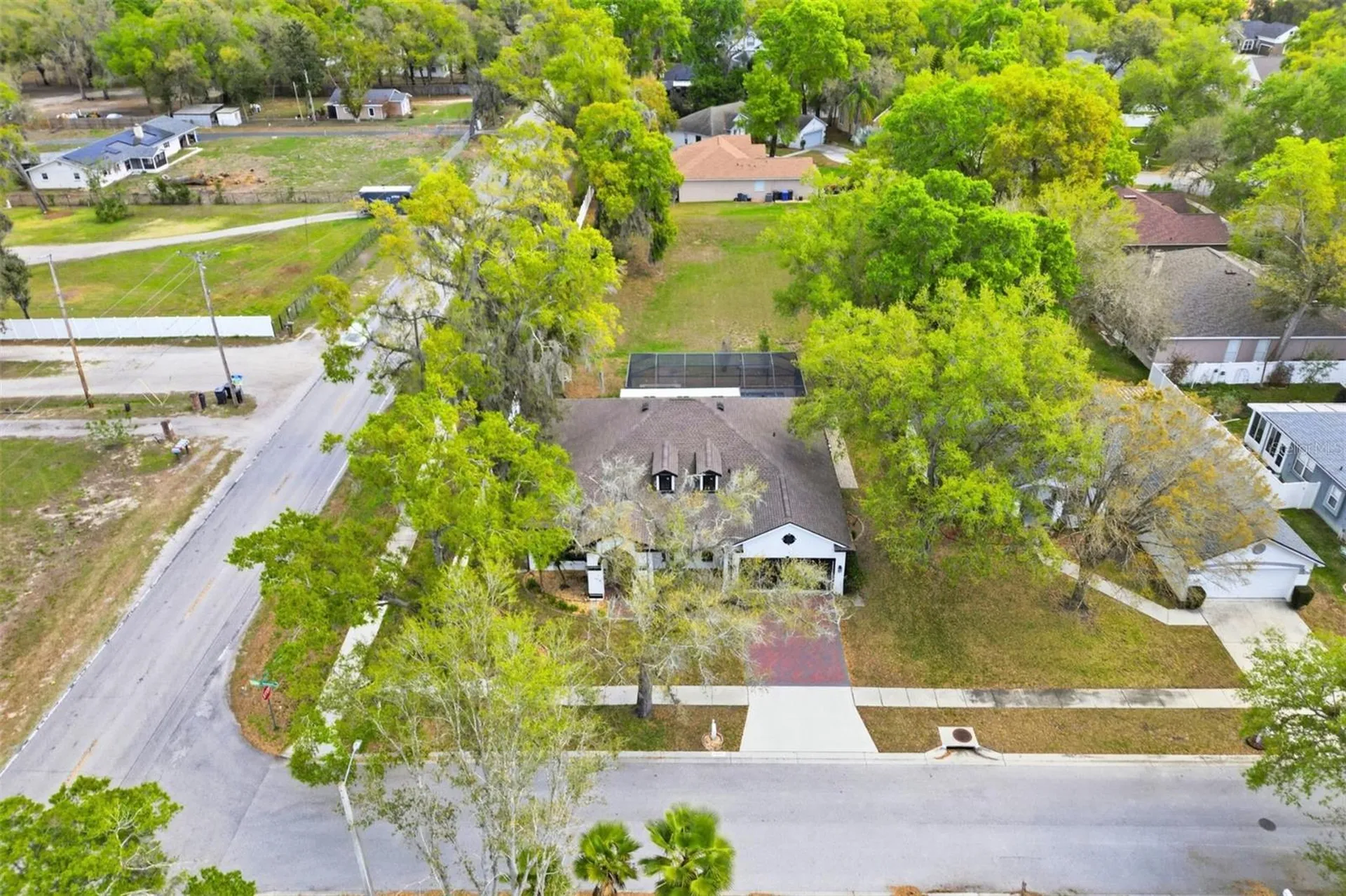 1605 Hidden Meadow Court Valrico FL 33594