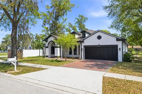 1605 Hidden Meadow Court Valrico FL 33594