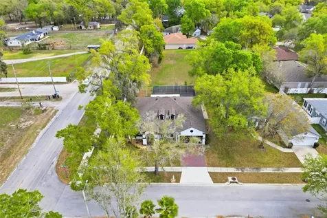 1605 Hidden Meadow Court Valrico FL 33594