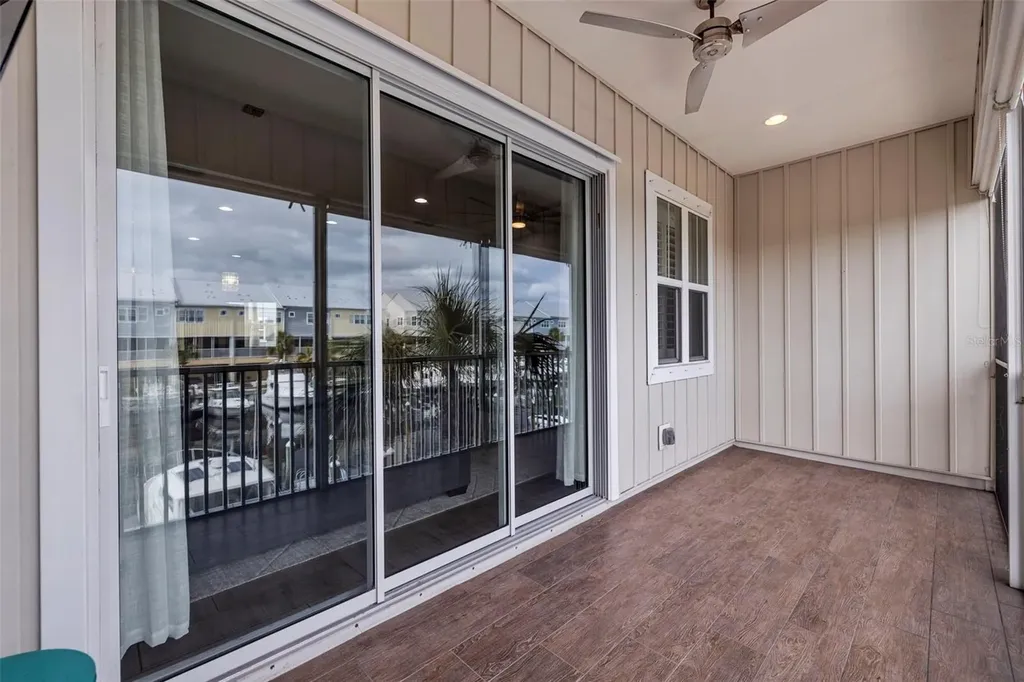 6064 Moorings Drive S St Petersburg FL 33712