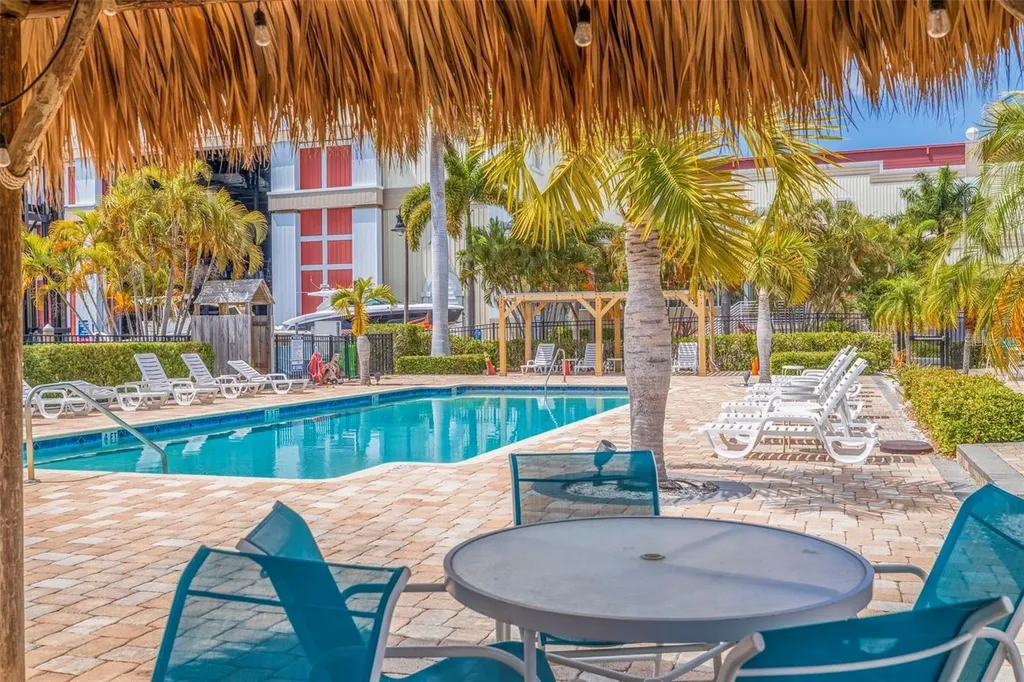 6064 Moorings Drive S St Petersburg FL 33712