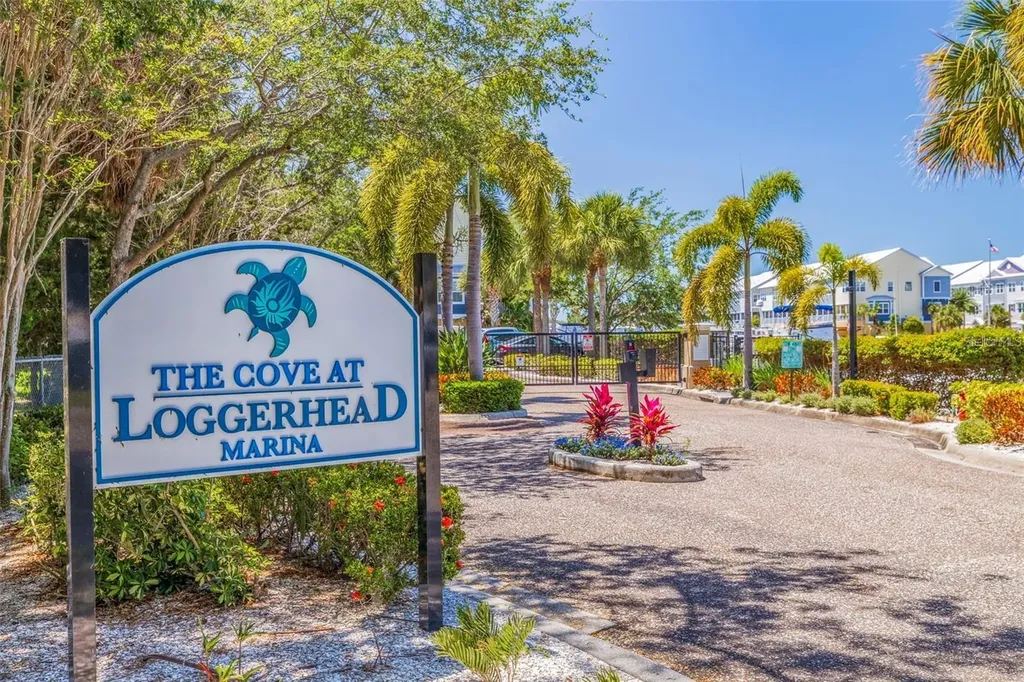 6064 Moorings Drive S St Petersburg FL 33712