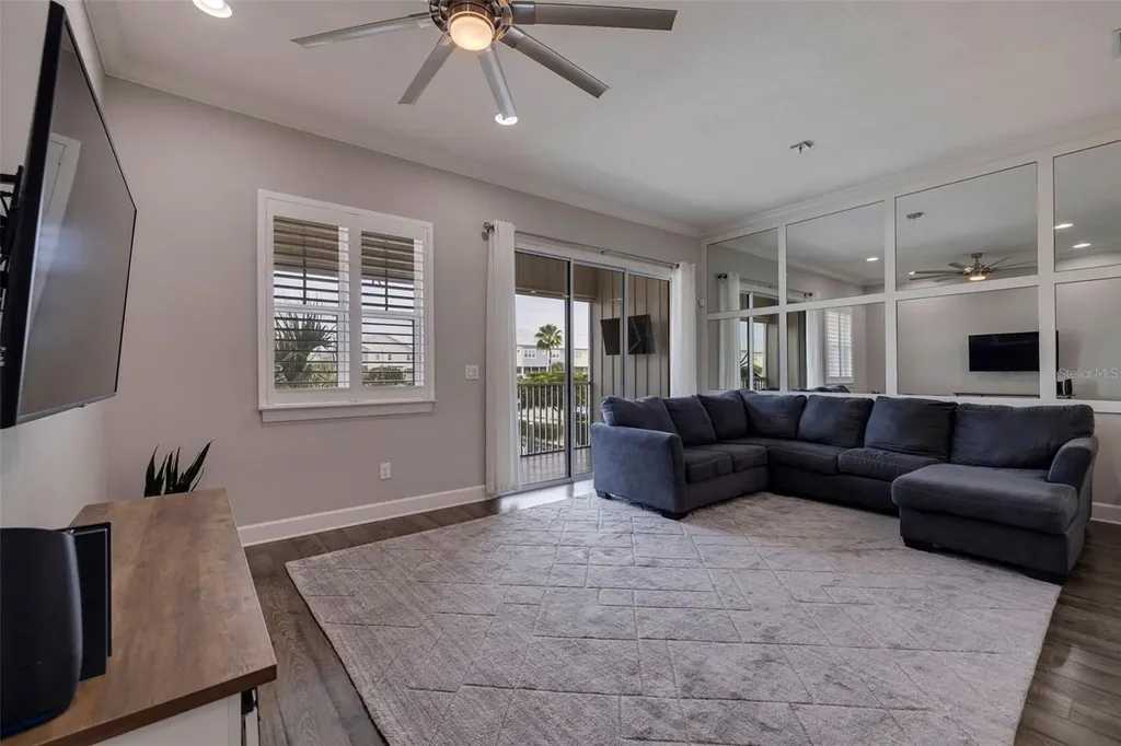 6064 Moorings Drive S St Petersburg FL 33712