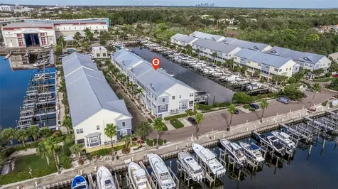 6064 Moorings Drive S St Petersburg FL 33712