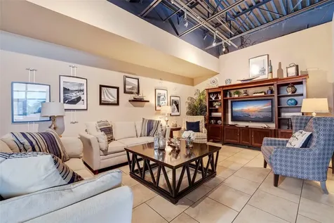 6064 Moorings Drive S St Petersburg FL 33712