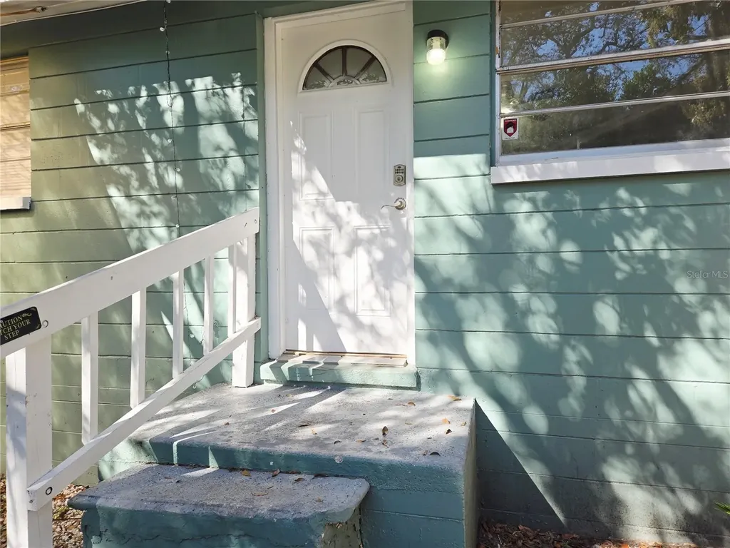 8204 N 13th Street Tampa FL 33604