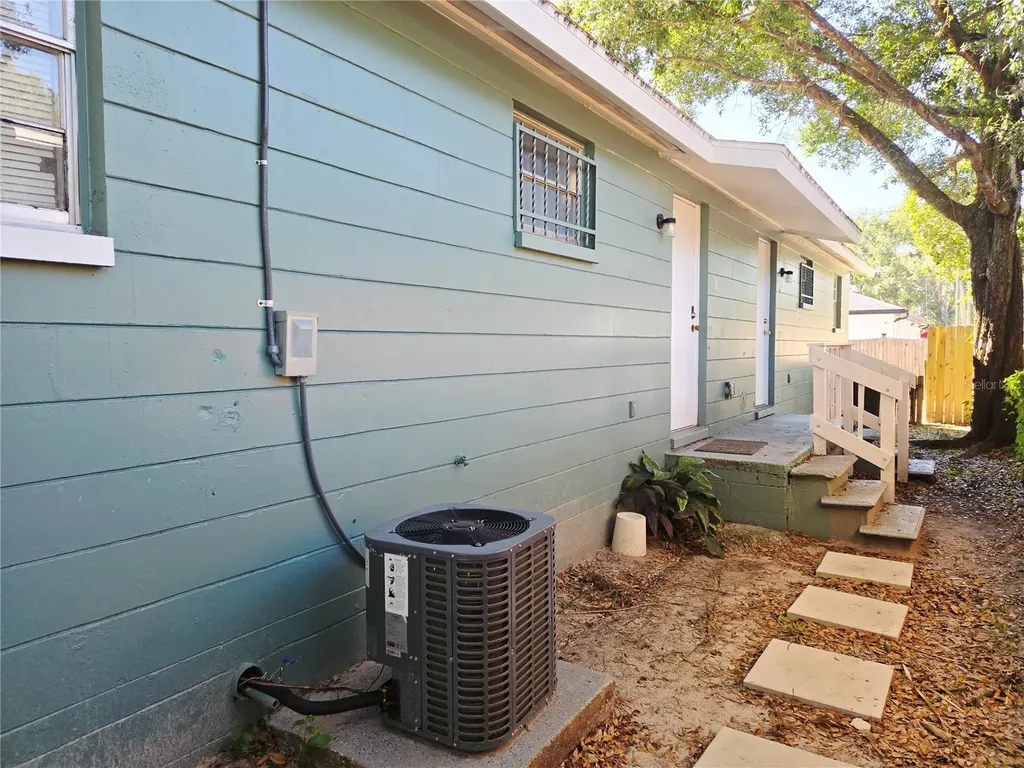 8204 N 13th Street Tampa FL 33604