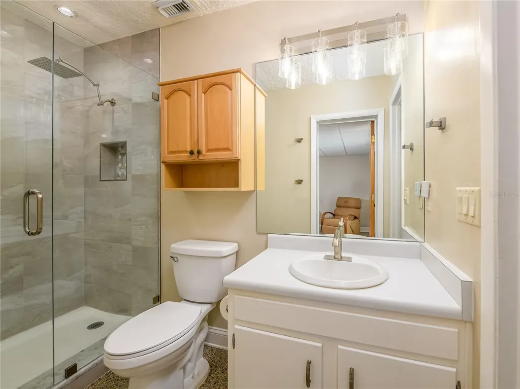 907 Hillside Terrace Brandon FL 33511