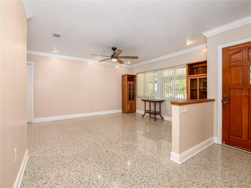 907 Hillside Terrace Brandon FL 33511
