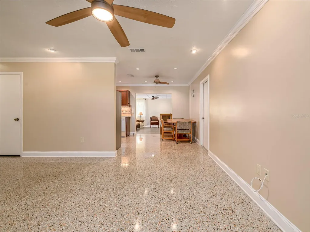 907 Hillside Terrace Brandon FL 33511