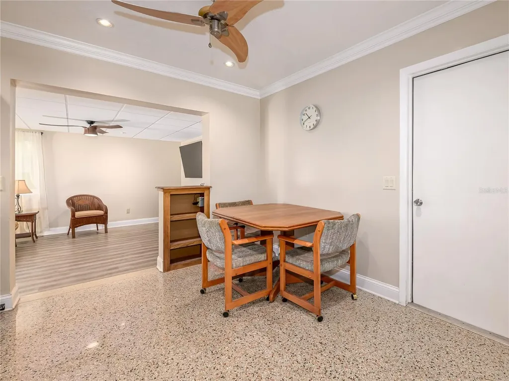 907 Hillside Terrace Brandon FL 33511
