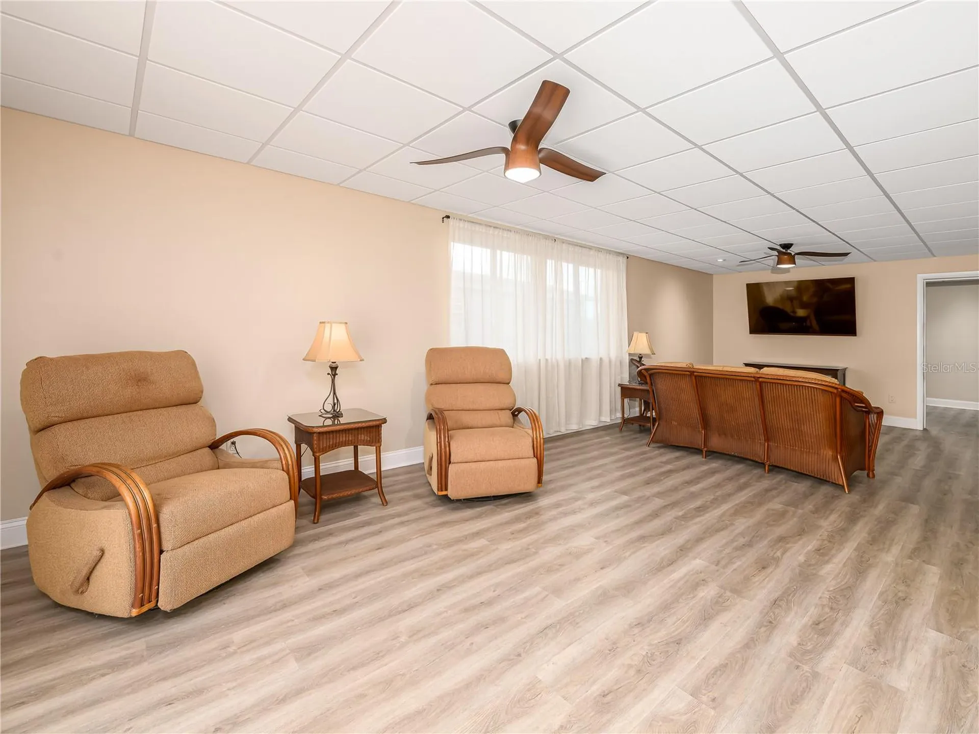 907 Hillside Terrace Brandon FL 33511