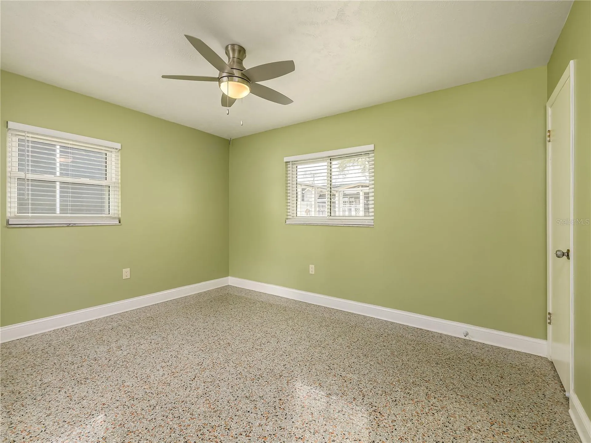 907 Hillside Terrace Brandon FL 33511