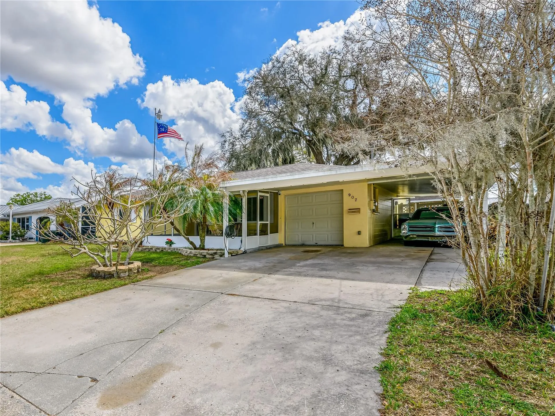907 Hillside Terrace Brandon FL 33511
