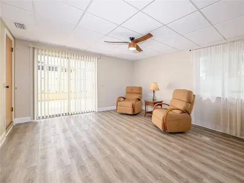 907 Hillside Terrace Brandon FL 33511