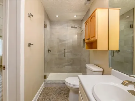 907 Hillside Terrace Brandon FL 33511