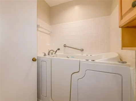 907 Hillside Terrace Brandon FL 33511