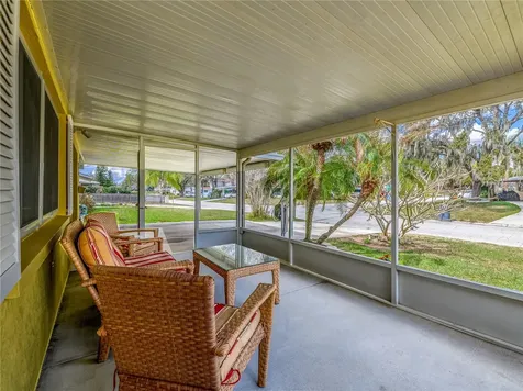 907 Hillside Terrace Brandon FL 33511