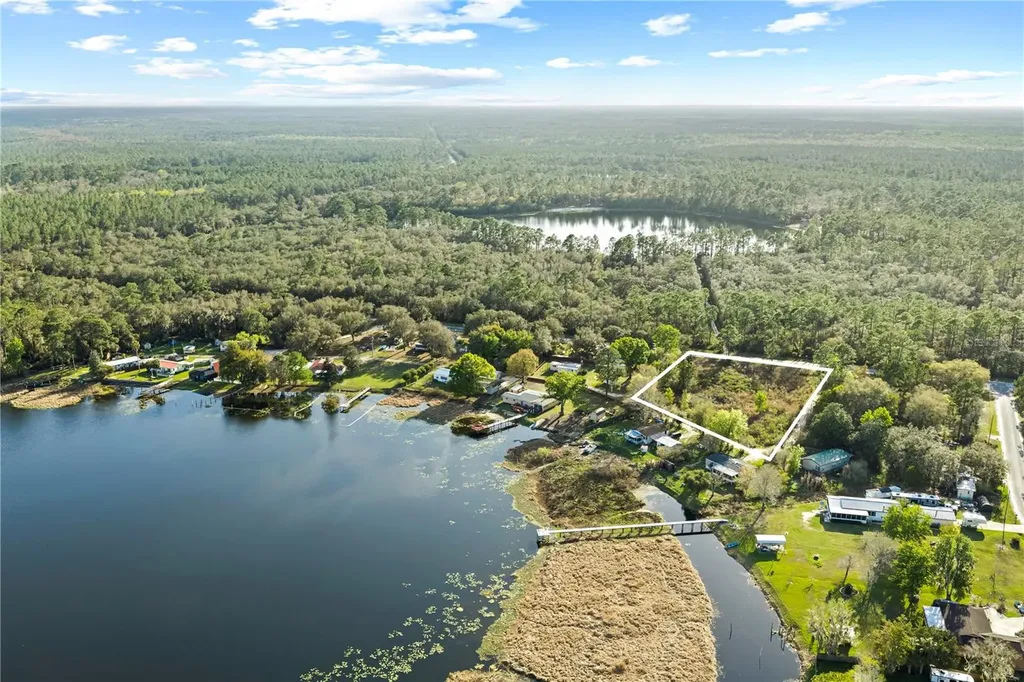 15025 NE 83rd Lane Silver Springs FL 34488