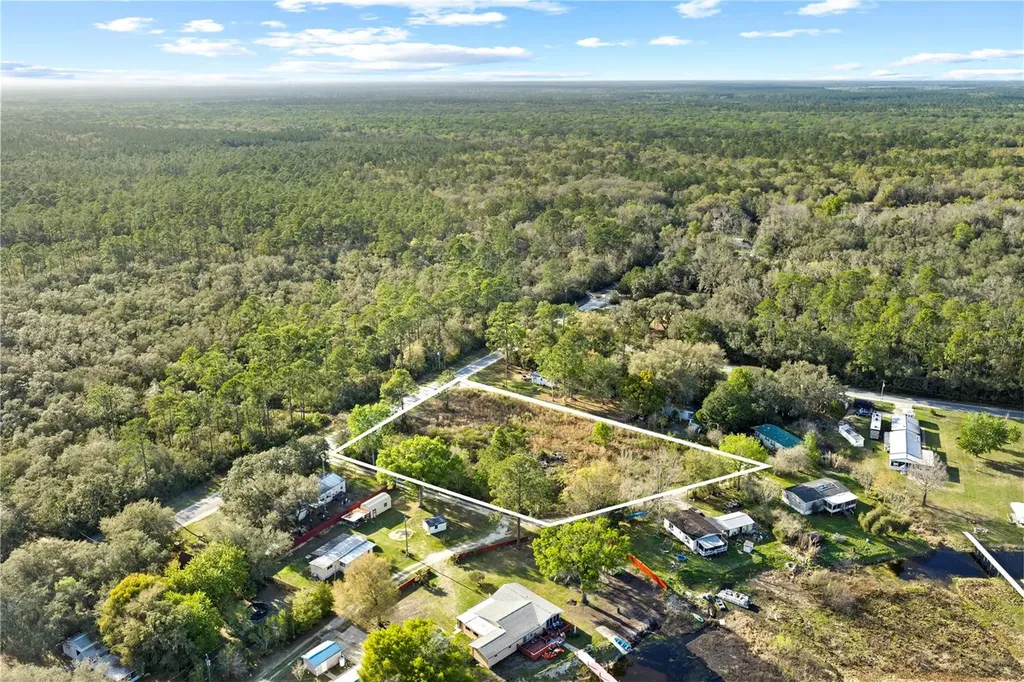 15025 NE 83rd Lane Silver Springs FL 34488