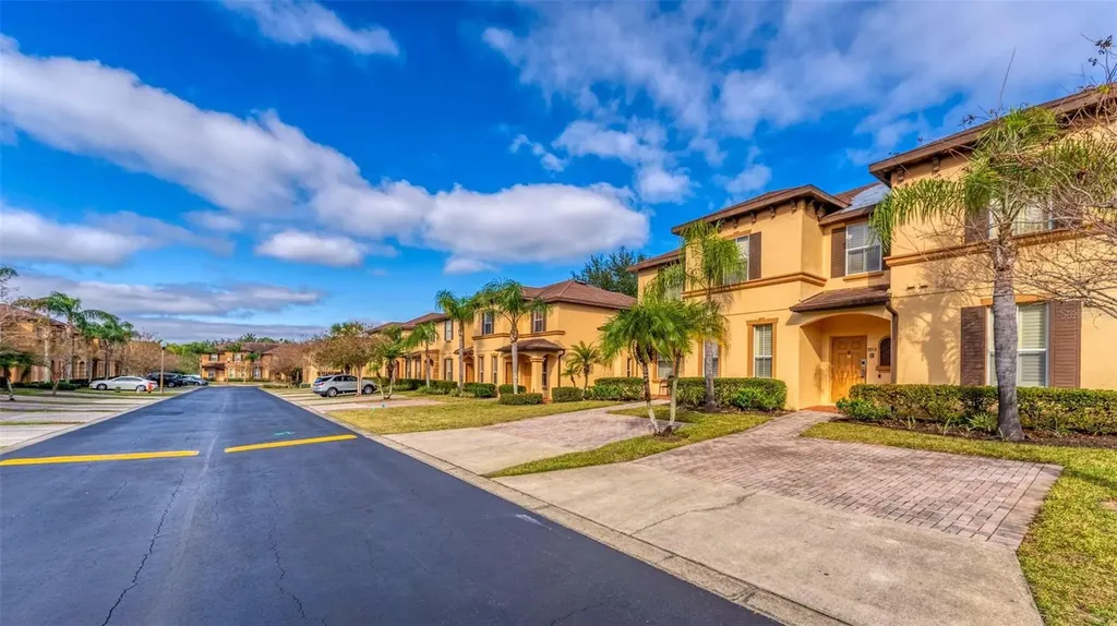 3715 Calabria Avenue Davenport FL 33837