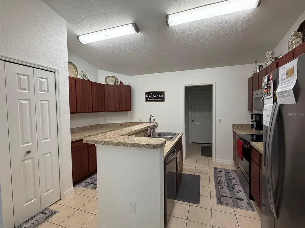16105 SE 89 Court Summerfield FL 34491