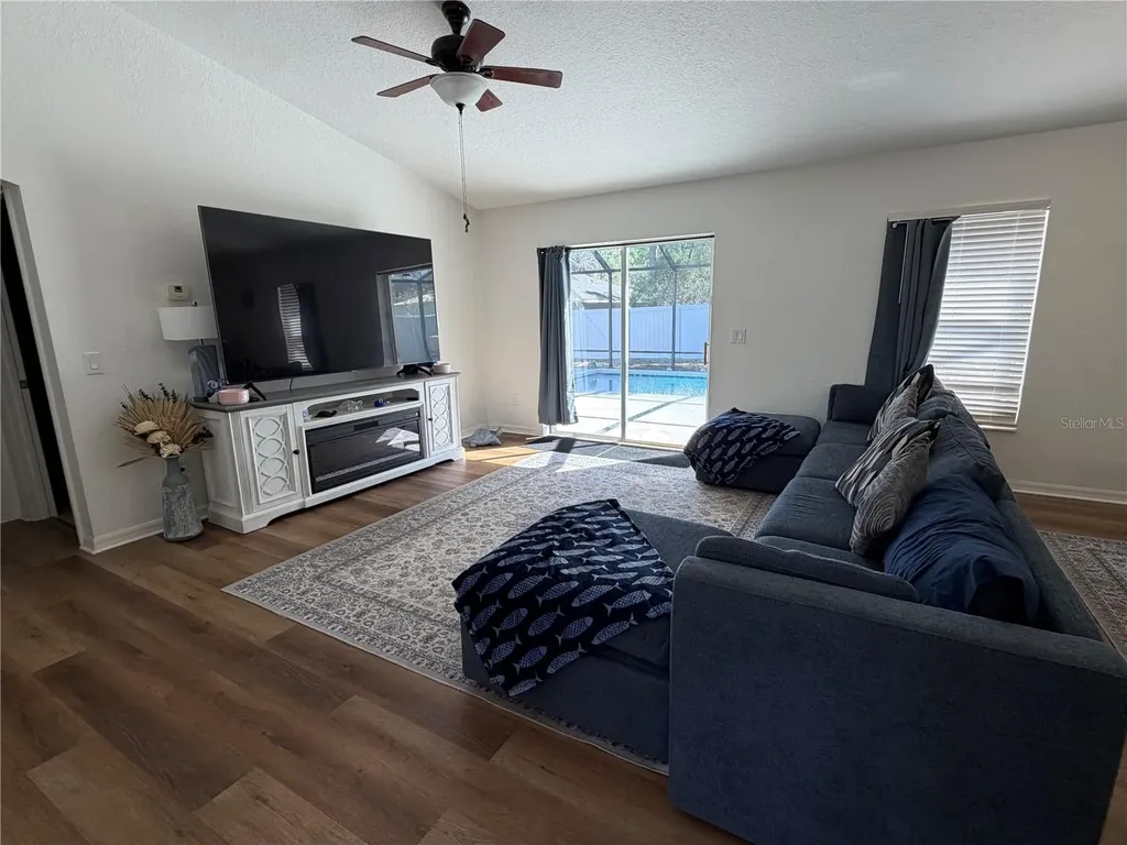 16105 SE 89 Court Summerfield FL 34491