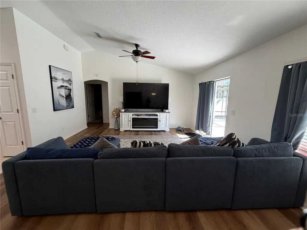 16105 SE 89 Court Summerfield FL 34491