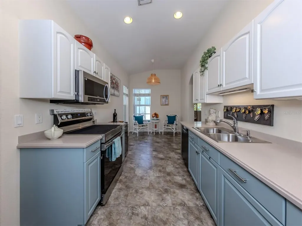 205 Reclinata Circle Venice FL 34292