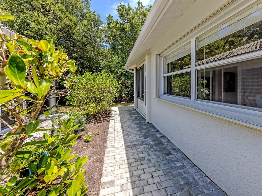 205 Reclinata Circle Venice FL 34292