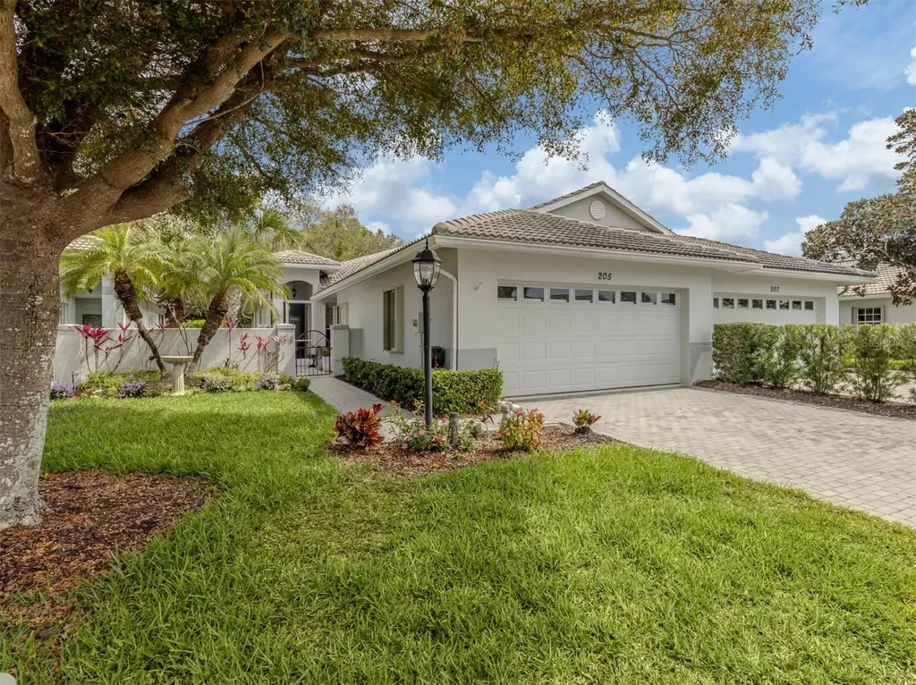 205 Reclinata Circle Venice FL 34292
