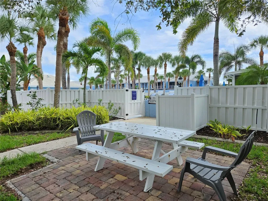 435 Cerromar Lane Venice FL 34293