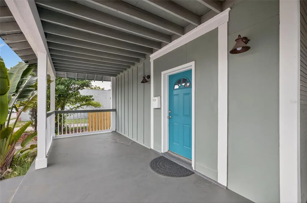 105 W Columbus Drive Tampa FL 33602