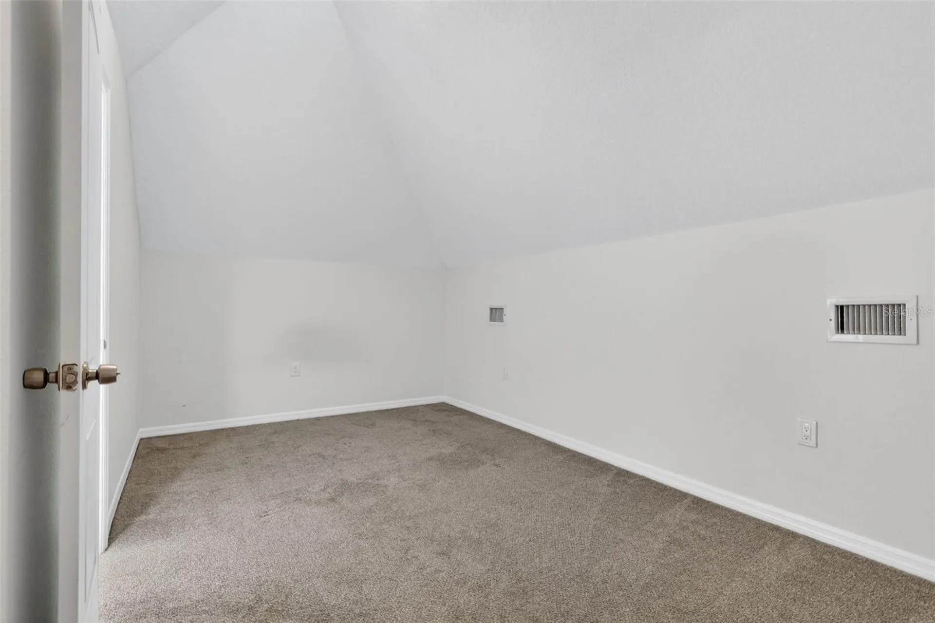 105 W Columbus Drive Tampa FL 33602