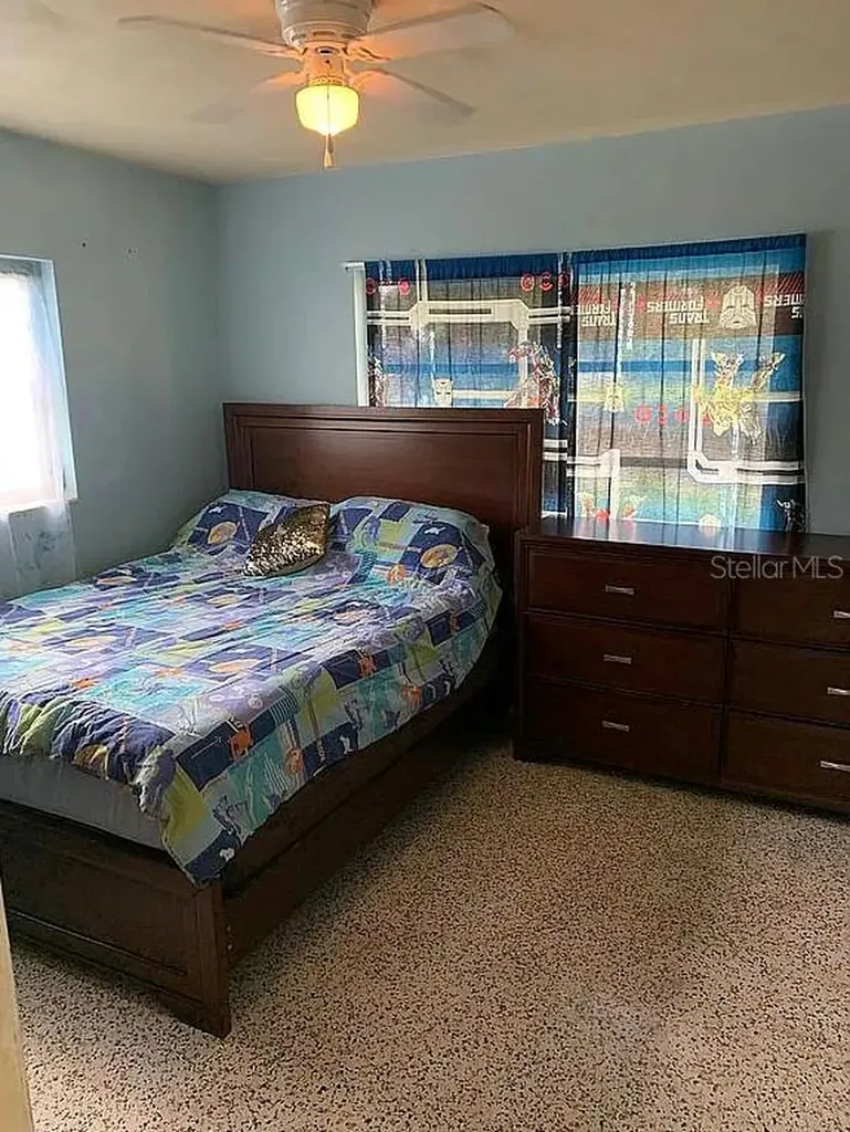 2695 S East Avenue Sarasota FL 34239