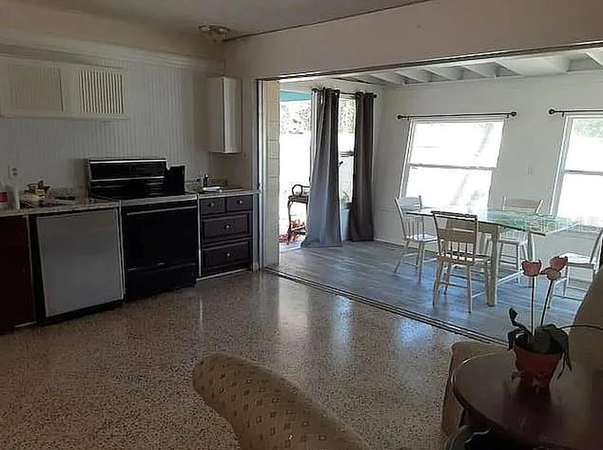 2695 S East Avenue Sarasota FL 34239