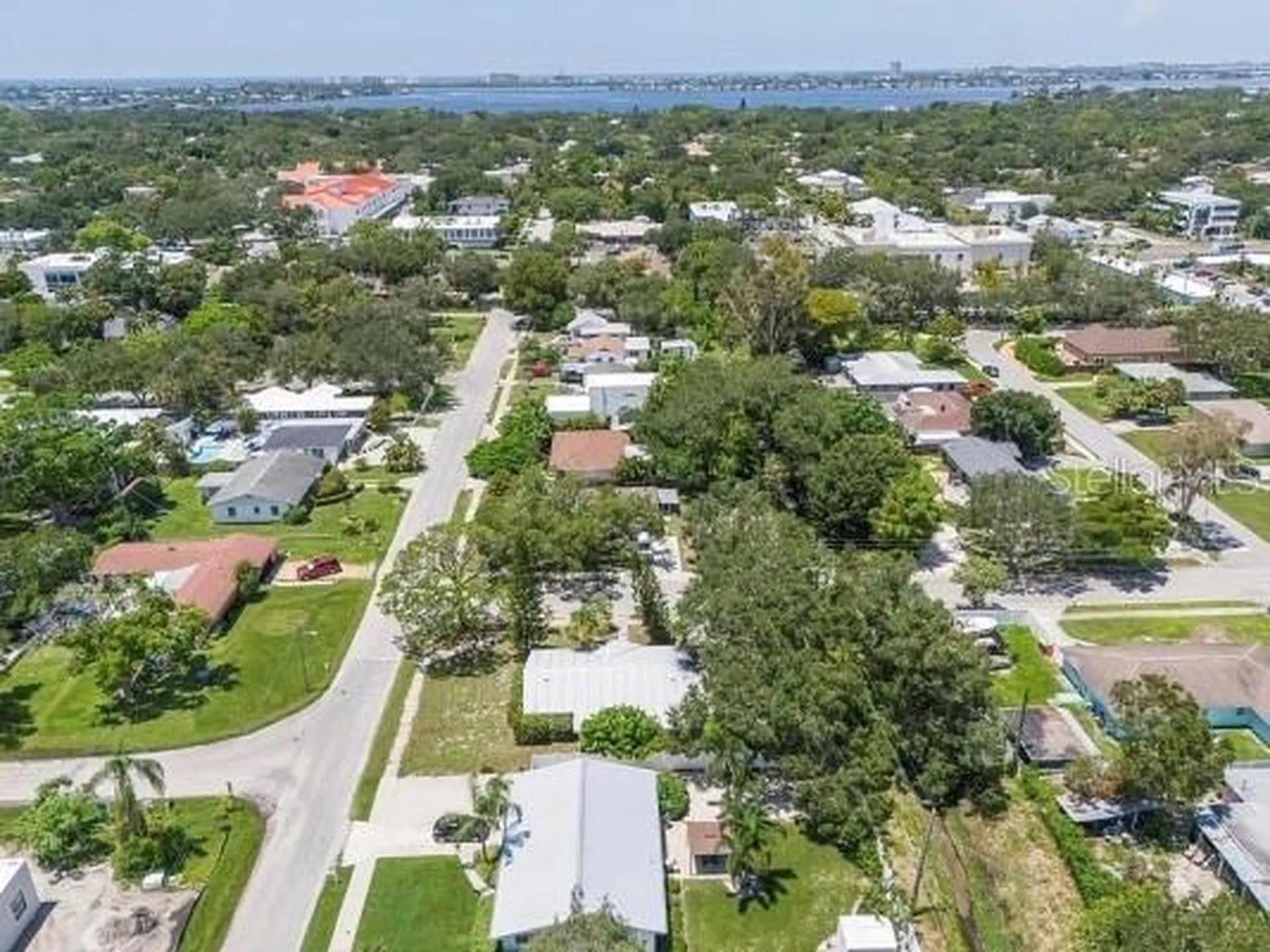 2695 S East Avenue Sarasota FL 34239