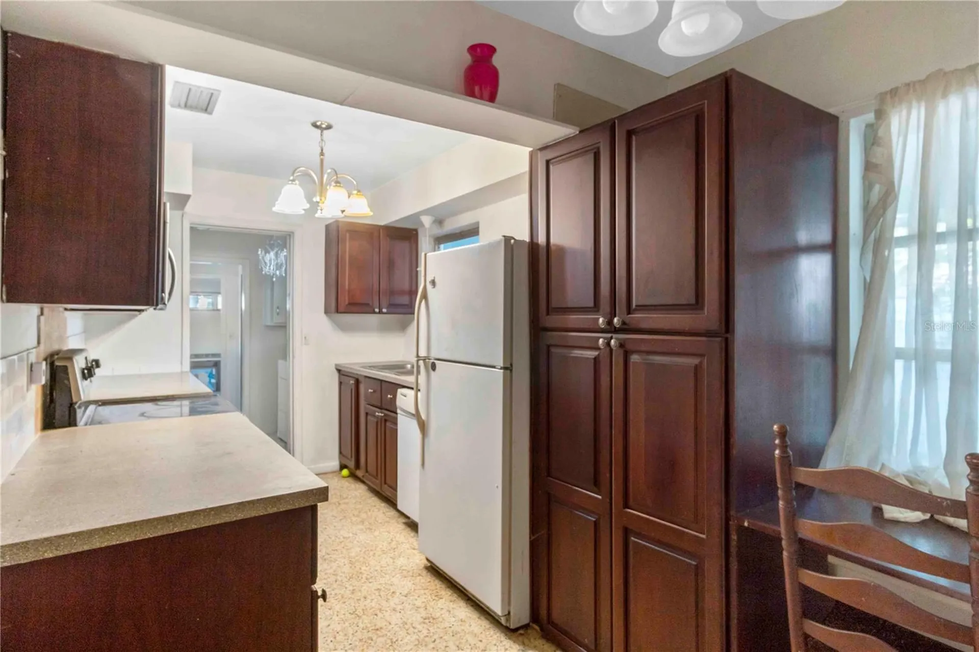 2695 S East Avenue Sarasota FL 34239