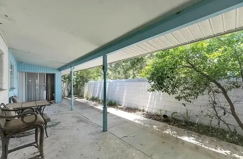 2695 S East Avenue Sarasota FL 34239