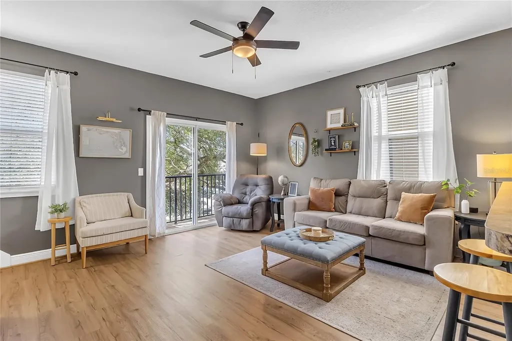 28 W Esther Street Orlando FL 32806