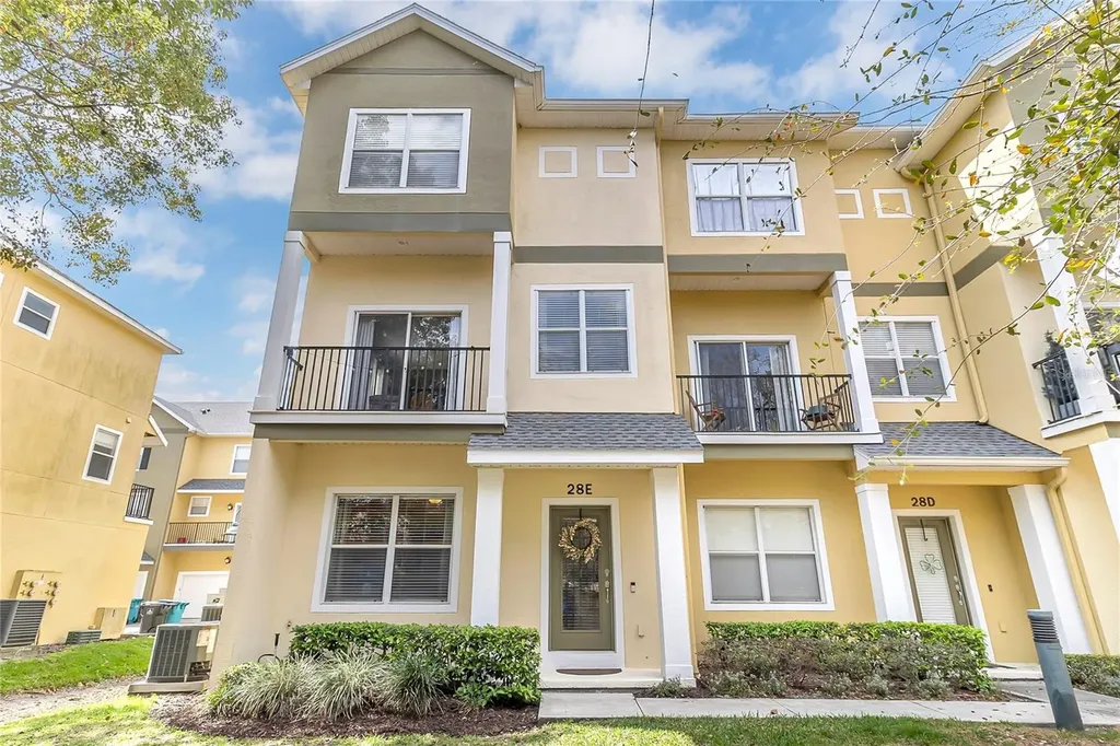 28 W Esther Street Orlando FL 32806